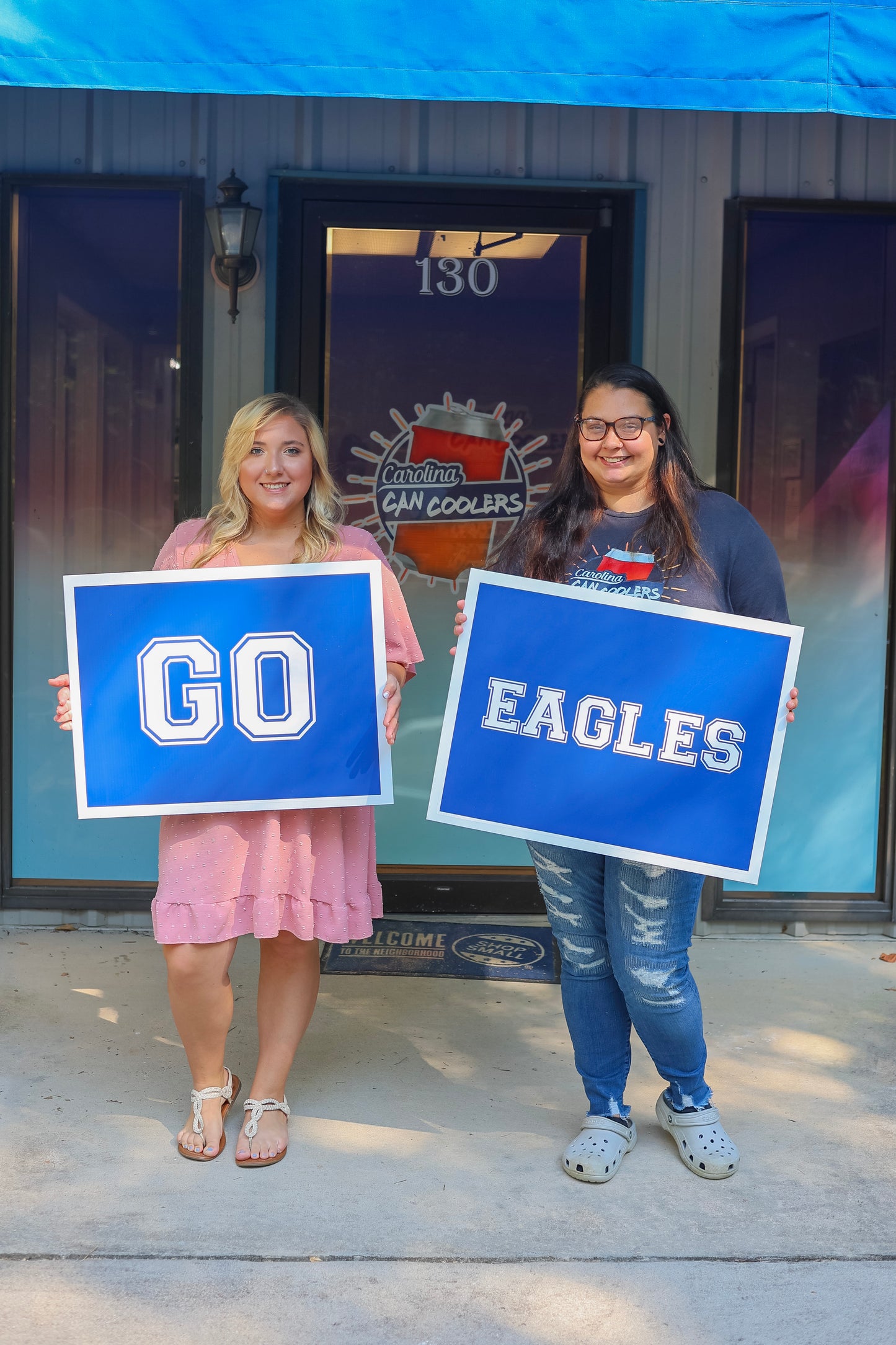 Custom Cheer Signs | Circle, Square & Rectangle with or without Handles